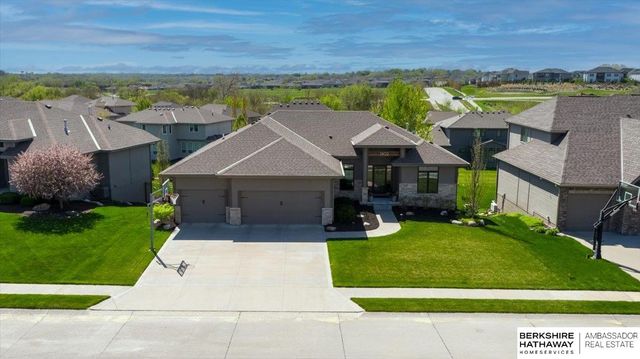 2402 N 178th Street, Omaha, NE 68116