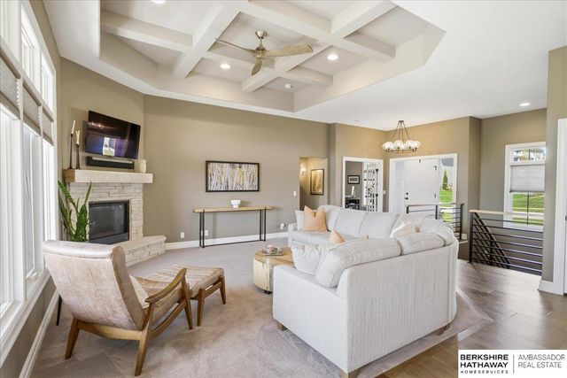 2402 N 178th Street, Omaha, NE 68116