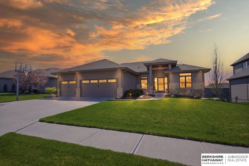 2402 N 178th Street, Omaha, NE 68116
