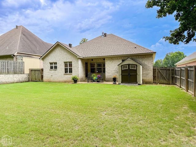 4717 Lochmoor Circle, Jonesboro, AR 72405