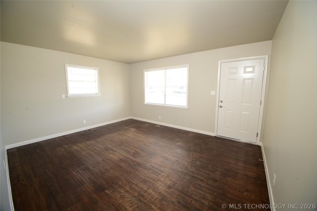 10219 E 7th Street, Tulsa, OK 74128
