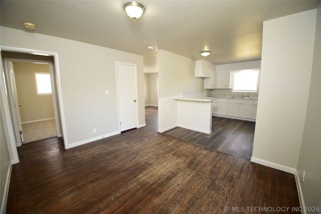 10219 E 7th Street, Tulsa, OK 74128