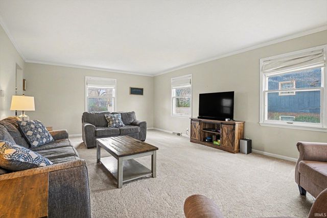 1207 Briarwood Drive, Elkhart, IN 46514