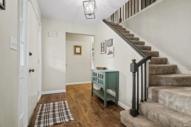 1207 Briarwood Drive, Elkhart, IN 46514