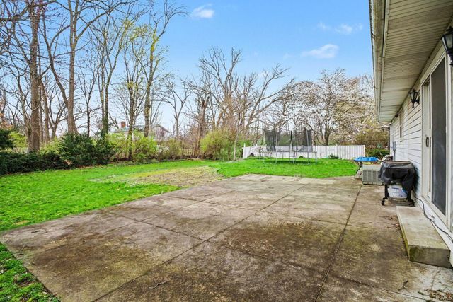 1207 Briarwood Drive, Elkhart, IN 46514