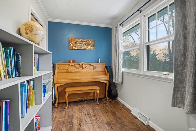 1207 Briarwood Drive, Elkhart, IN 46514