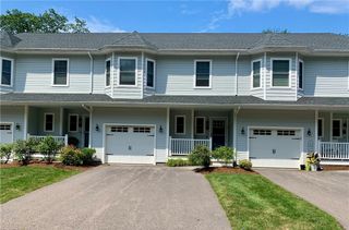 724 Centerville Road 6, Warwick, RI 02886