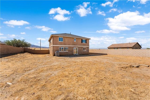 42570 72nd Street W, Lancaster, CA 93536