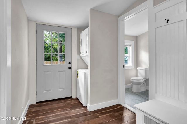 910 Walnut Street, Wilmington, NC 28401