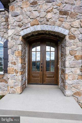29 MCKNIGHT FARM LN, Glenmoore, PA 19343