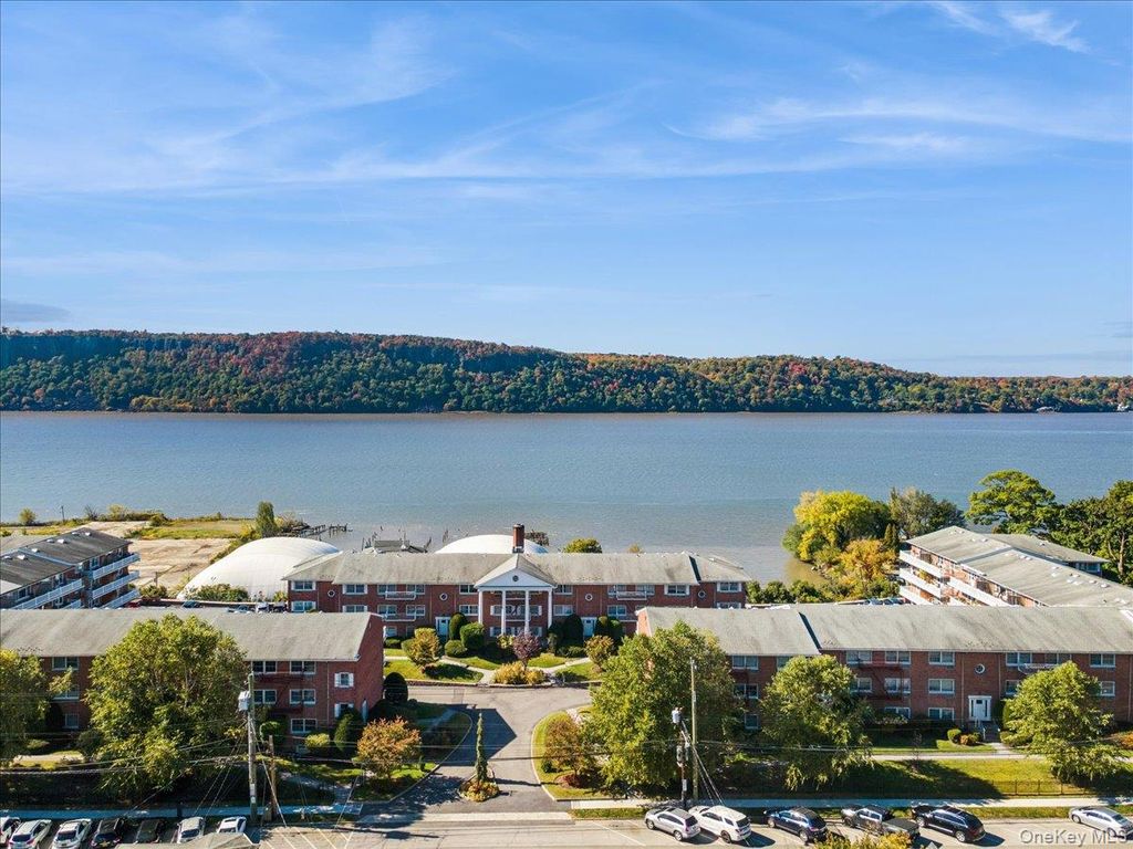 49 Maple Avenue 3A, Hastings-on-hudson, NY 10706