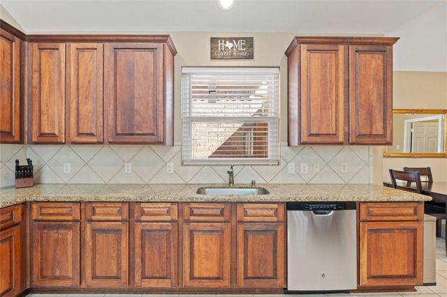 9959 Kemp Forest Drive, Houston, TX 77080