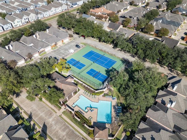 9959 Kemp Forest Drive, Houston, TX 77080