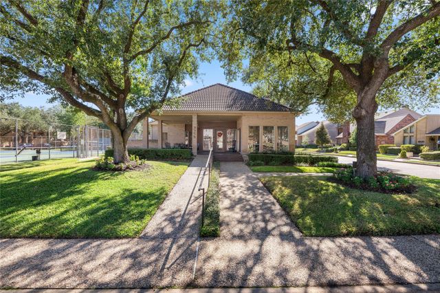 9959 Kemp Forest Drive, Houston, TX 77080