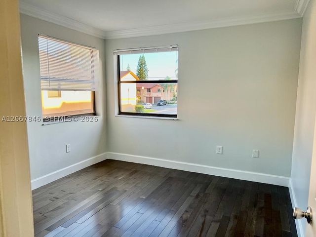 900 SW 113th Ter, Pembroke Pines, FL 33025