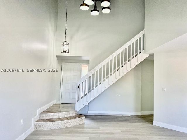 900 SW 113th Ter, Pembroke Pines, FL 33025