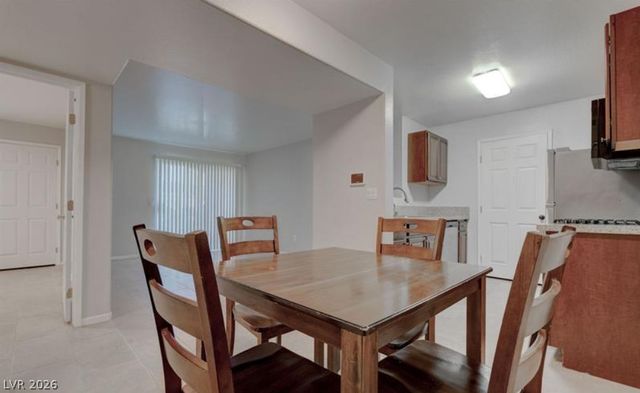 7885 West Flamingo Road 1016, Las Vegas, NV 89147
