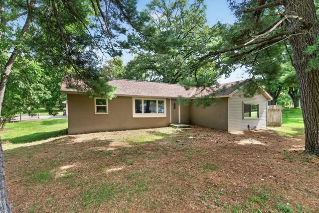 32251 Roanoke Street NW, Cambridge, MN 55008