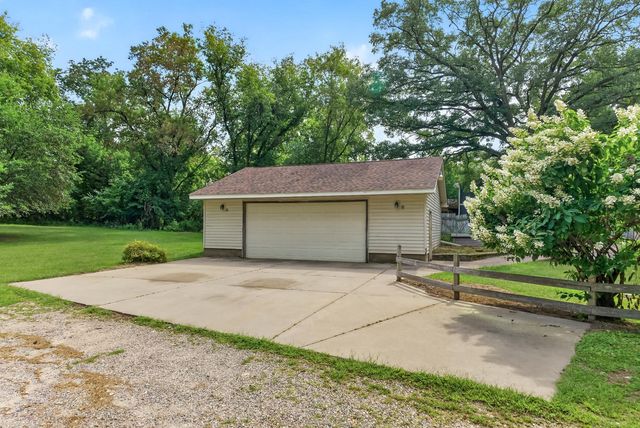 32251 Roanoke Street NW, Cambridge, MN 55008