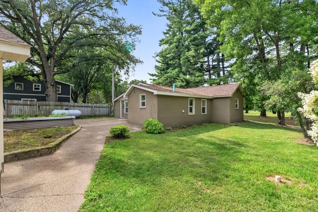 32251 Roanoke Street NW, Cambridge, MN 55008