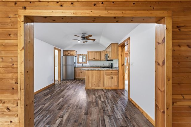 32251 Roanoke Street NW, Cambridge, MN 55008
