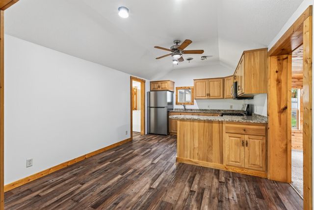 32251 Roanoke Street NW, Cambridge, MN 55008