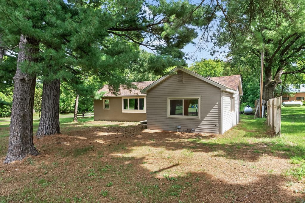 32251 Roanoke Street NW, Cambridge, MN 55008 — photo 3