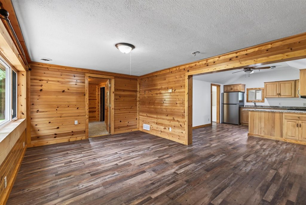 32251 Roanoke Street NW, Cambridge, MN 55008 — photo 5