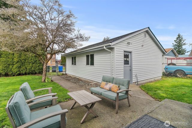 269 S Cedar Street, Buckley, WA 98321