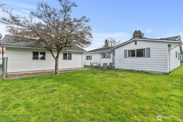 269 S Cedar Street, Buckley, WA 98321