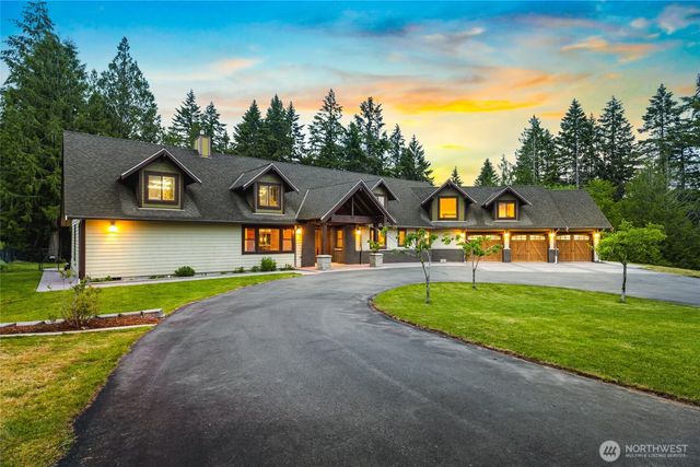 740 9th Avenue, Fox Island, WA 98333