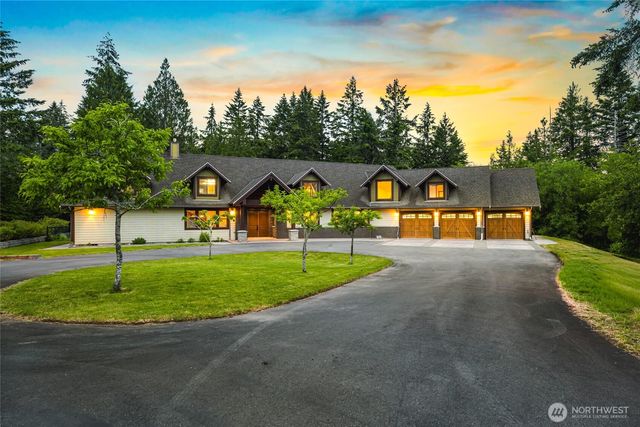 740 9th Avenue, Fox Island, WA 98333