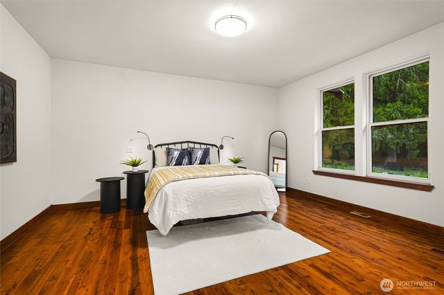 740 9th Avenue, Fox Island, WA 98333