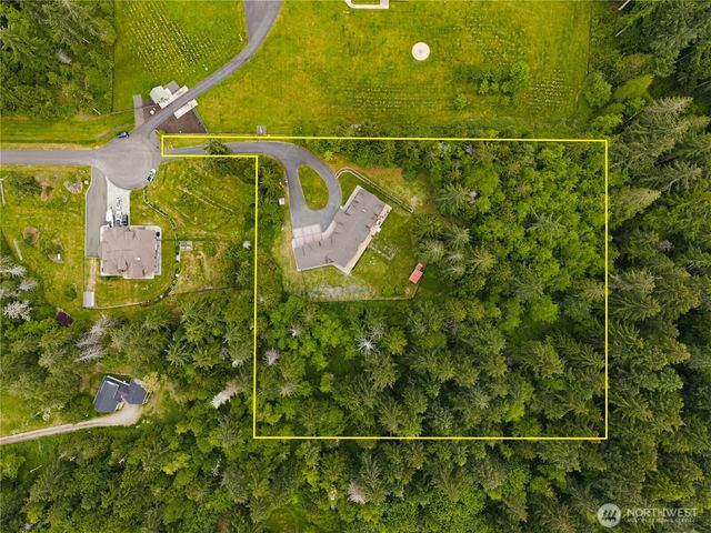 740 9th Avenue, Fox Island, WA 98333