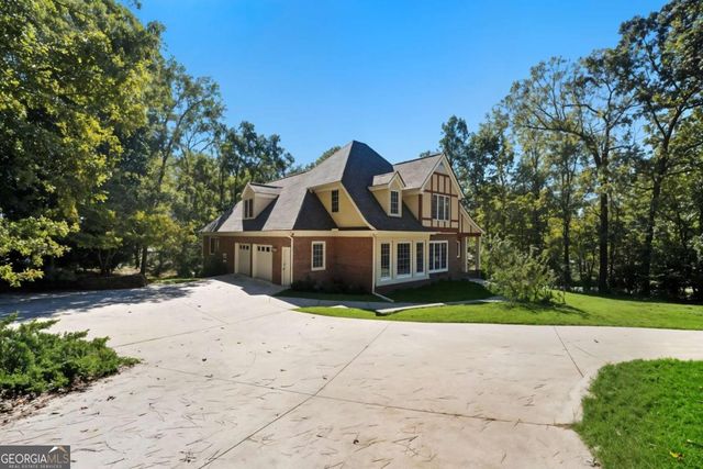 40 JOE LEE Drive, Sharpsburg, GA 30277