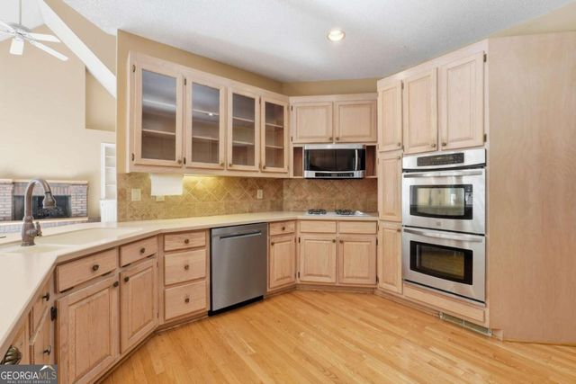 40 JOE LEE Drive, Sharpsburg, GA 30277