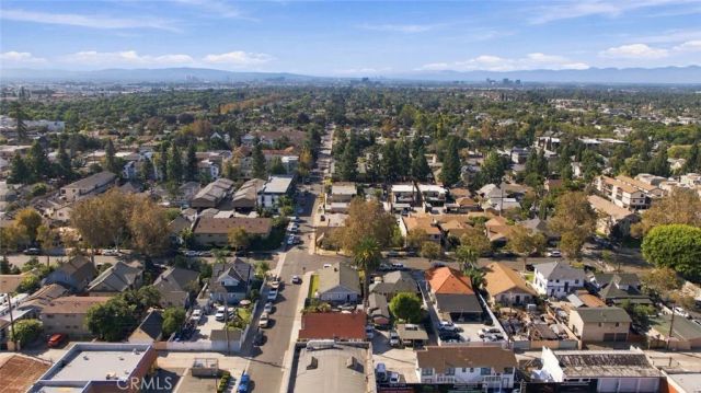 421 E Walnut, Santa Ana, CA 92701