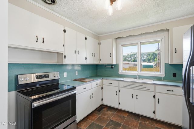 2209 Hermitage Drive, Kingsport, TN 37664