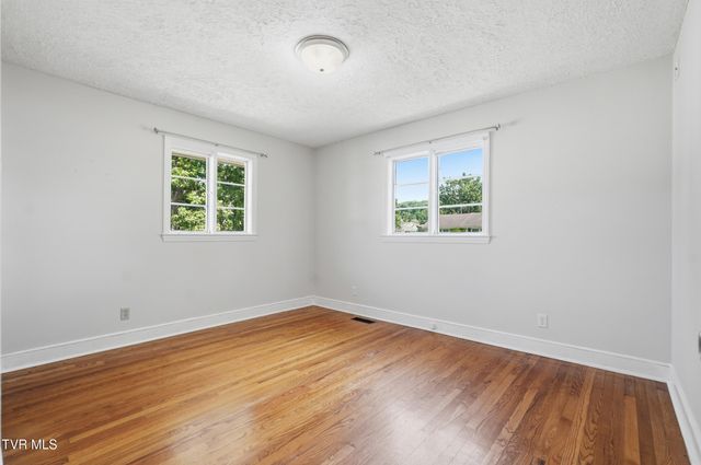 2209 Hermitage Drive, Kingsport, TN 37664