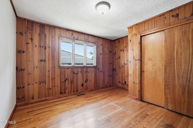 2209 Hermitage Drive, Kingsport, TN 37664