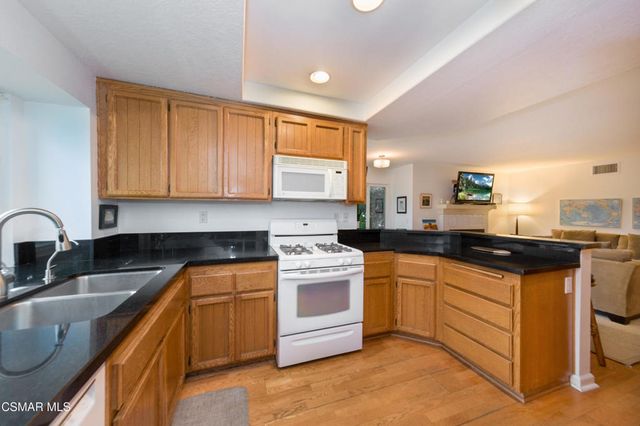 6605 Oak Forest Drive, Oak Park, CA 91377