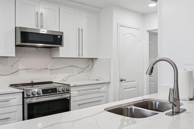 3925 WOODSFIELD COURT, Orlando, FL 32822