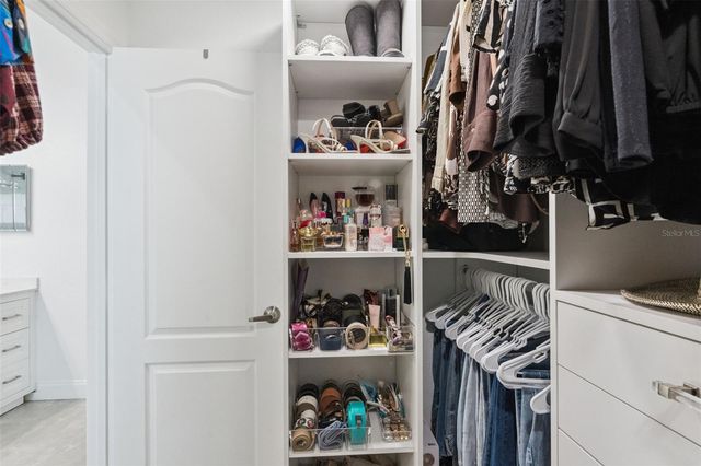 3925 WOODSFIELD COURT, Orlando, FL 32822