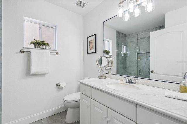 3925 WOODSFIELD COURT, Orlando, FL 32822