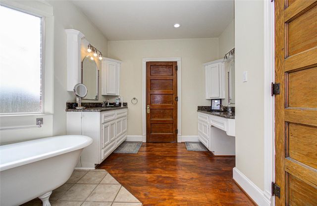 8659 Halls Retreat Court, Missouri City, TX 77459