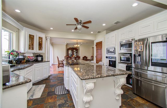 8659 Halls Retreat Court, Missouri City, TX 77459