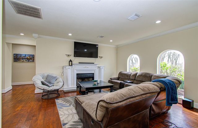 8659 Halls Retreat Court, Missouri City, TX 77459