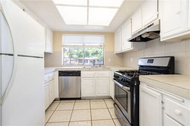 37255 E 28th East, Palmdale, CA 93550