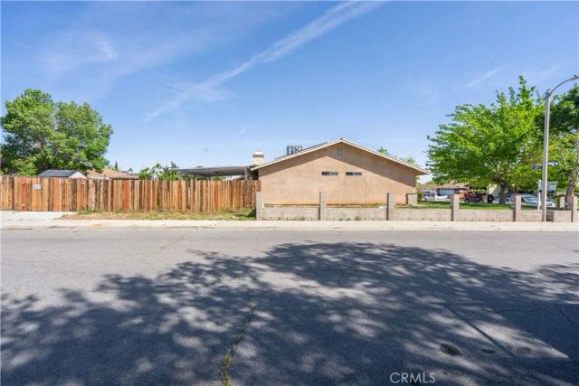 37255 E 28th East, Palmdale, CA 93550