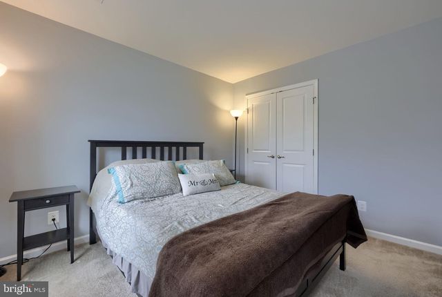 6 BEE TREE CIR, New Freedom, PA 17349